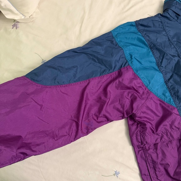 VINTAGE Asics multi-colour zip-up swishy windbreaker - Picture 5 of 16